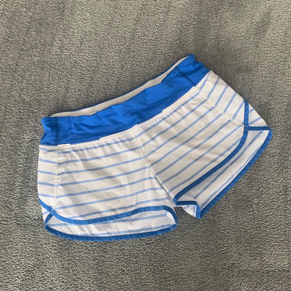 LuluLemon Speed Up Low-Rise Lined Short 2.5”